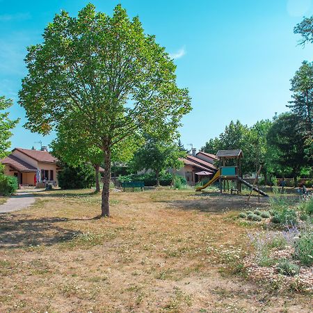 Villages De Gites Le Pigeonnier Le Malzieu-Ville Экстерьер фото