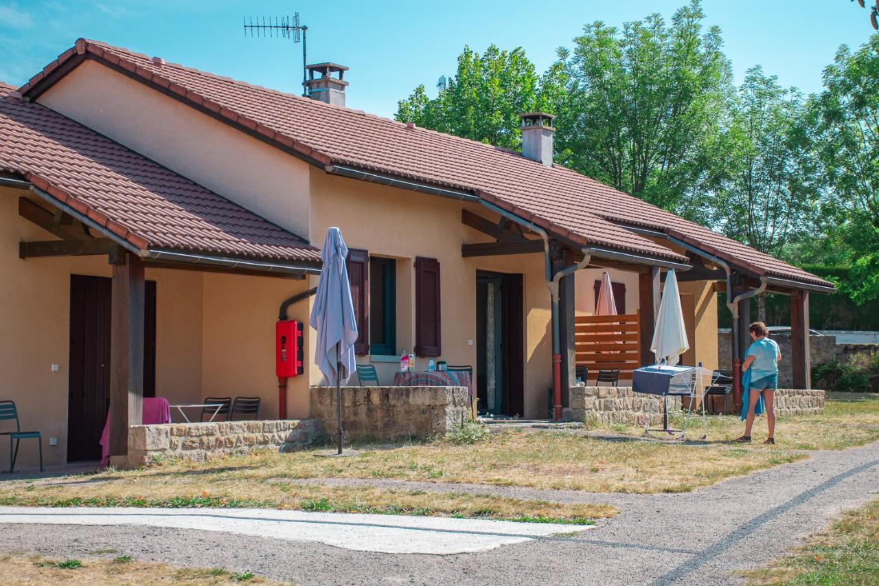 Villages De Gites Le Pigeonnier Le Malzieu-Ville Экстерьер фото